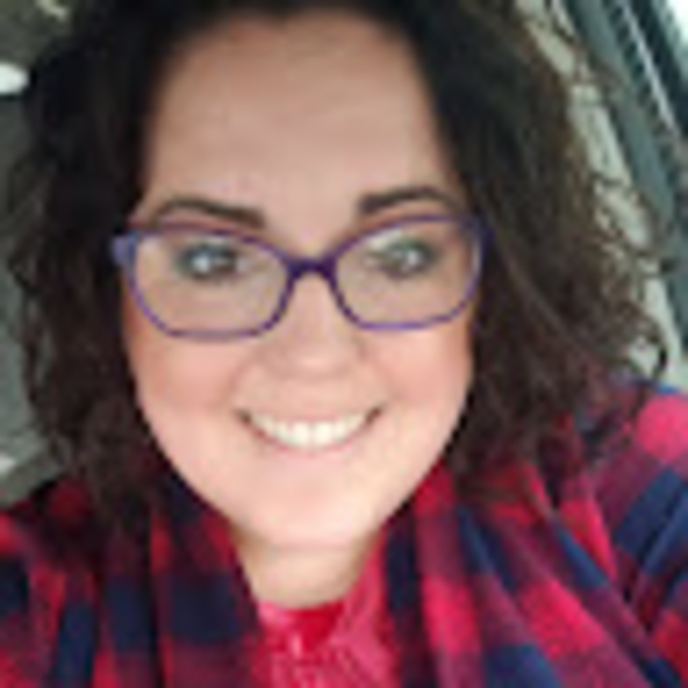 Meet your Posher, Holly